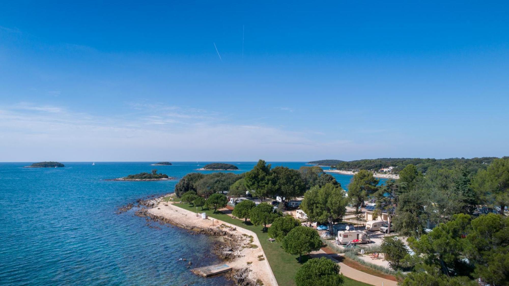 Maistra Camping Valkanela Pitches Funtana Exterior photo